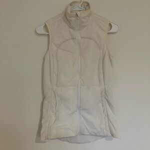 Lululemon Run for the Cold Vest Size 4